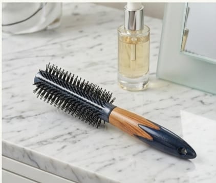 Round hairbrush for styling (black) wholesale and retail in ubeauty pro store
