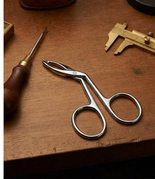 Eyebrow Tweezers Scissors with Comfortable Grip & Flat Tip Tweezers