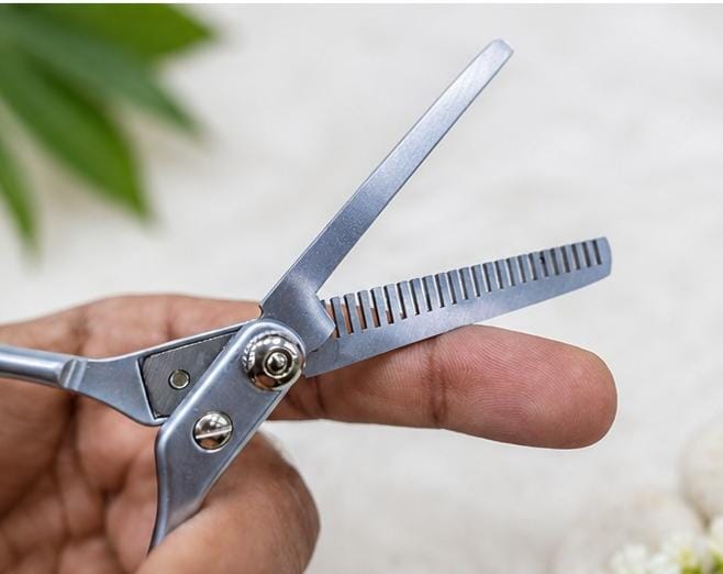 Professional Hair Thinning Scissor – Smooth & Precise Hair Styling