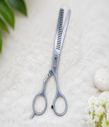 Professional Hair Thinning Scissor – Smooth & Precise Hair Styling