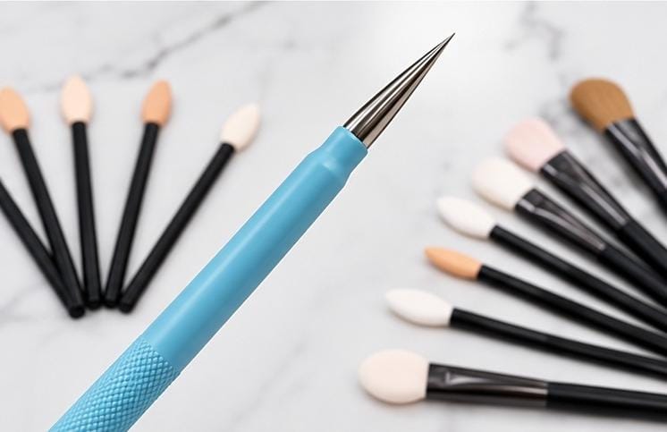 Blackhead Remover featuring a strong steel body, designed for precise and gentle skincare - The beauty cart