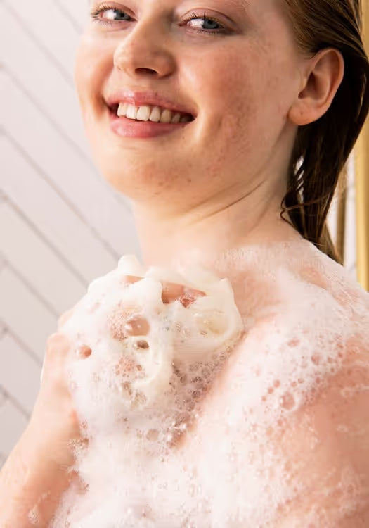 The Body Shop Strawberry Shower Scrub – 200 ml